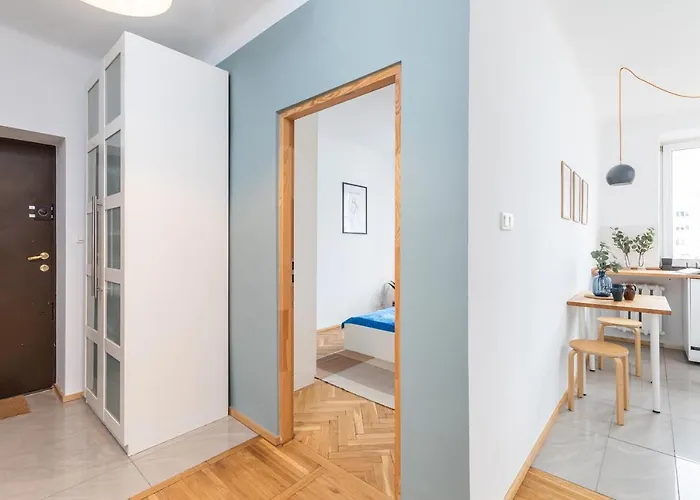 Superapart Nowolipki 23, Unwind In Urban Chic Apartment